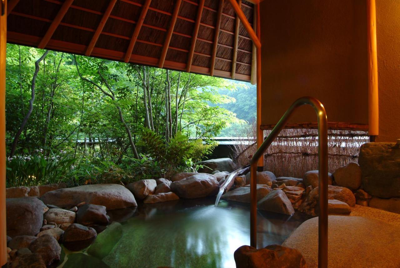 Kinosaki Onsen Nishimuraya Hotel Shogetsutei Toyooka  Exteriör bild