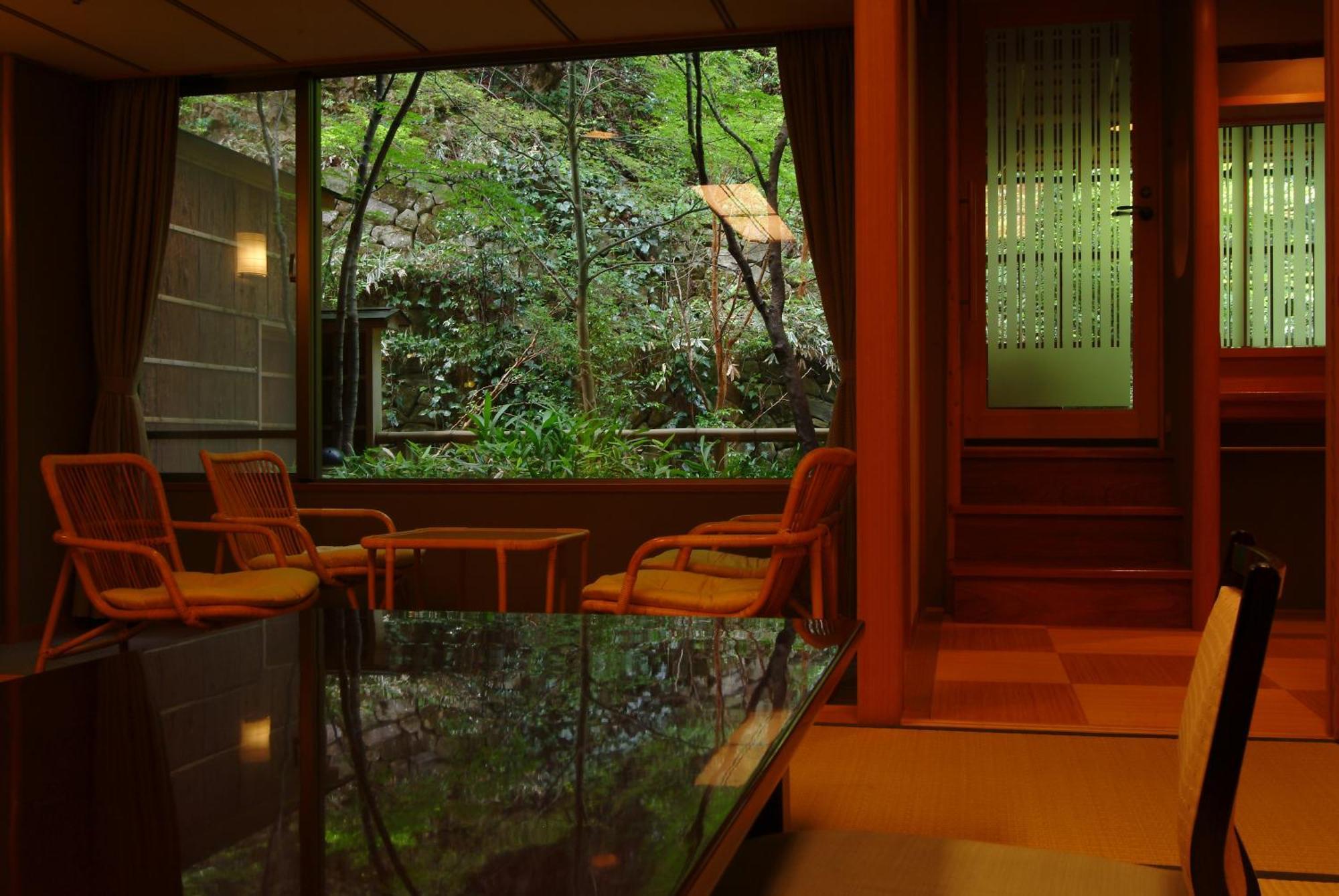 Kinosaki Onsen Nishimuraya Hotel Shogetsutei Toyooka  Exteriör bild